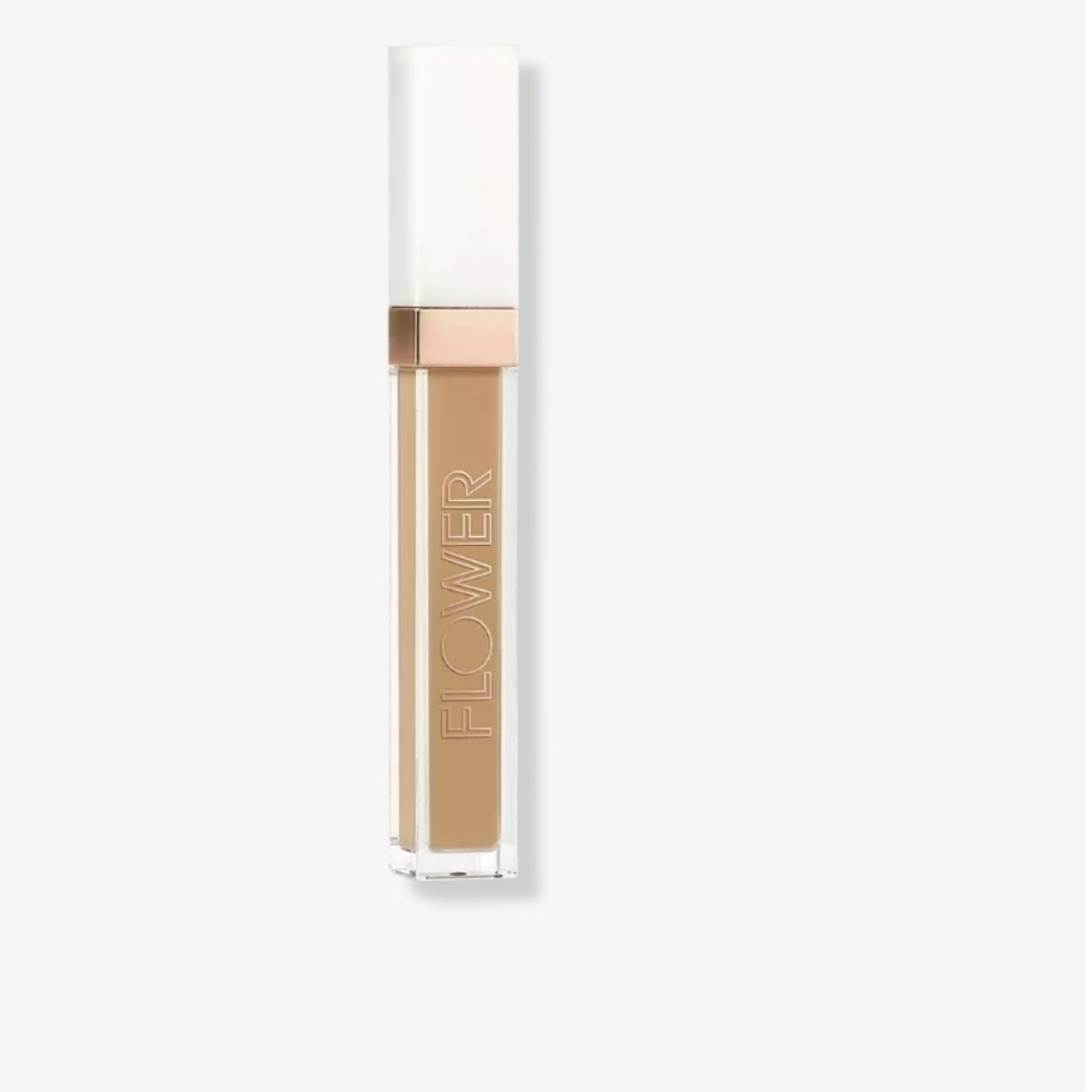 LAST ONE 🔥  Flower light illusion full coverage concealer